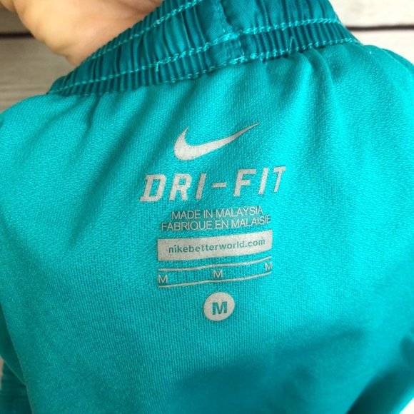 Nike Dri Fit Tempo Shorts Medium - Picture 4 of 5